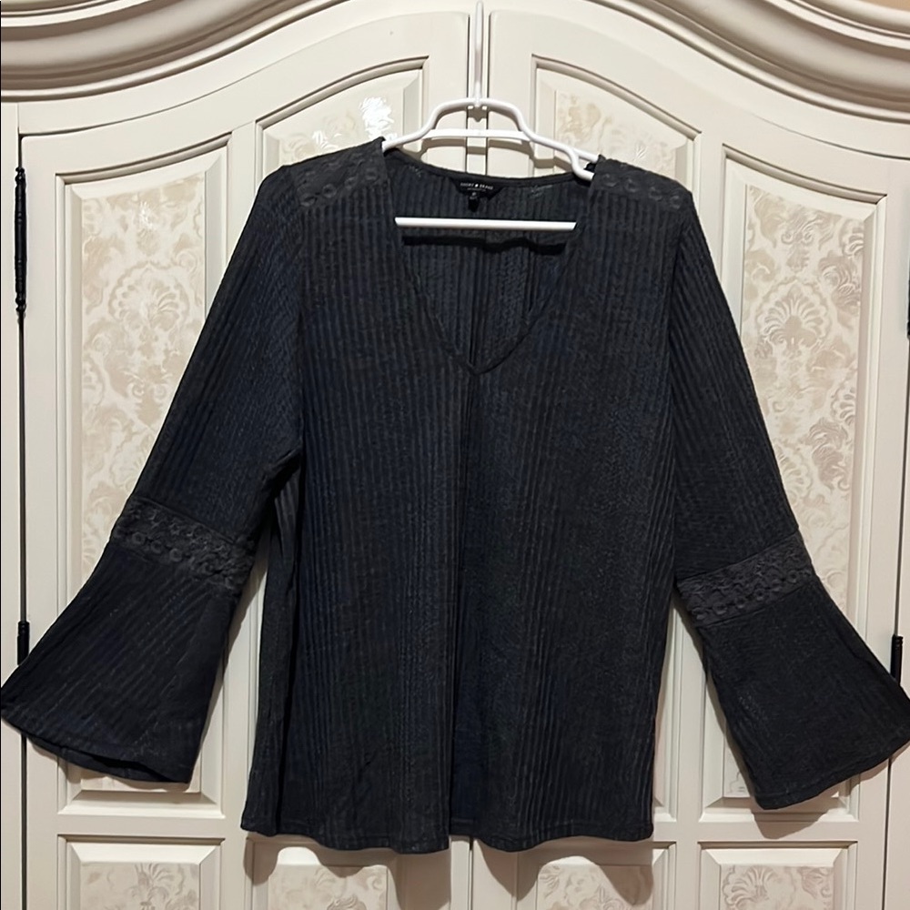 Lucky Brand Bell Sleeve Gray Top NWOT - 1X